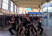 Shaolin Kung Fu Wien Show am Westbahnhof 2016 Video